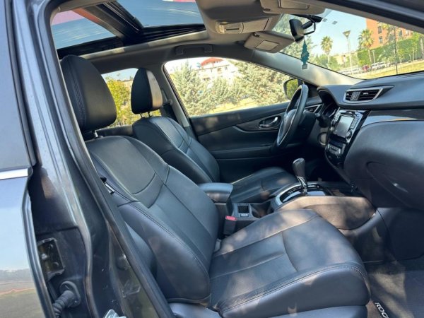 Tirane, shes SUV | Xhip NISSAN ROGUE 2.5 Benzin+Gaz, gri e erret automatik Klima