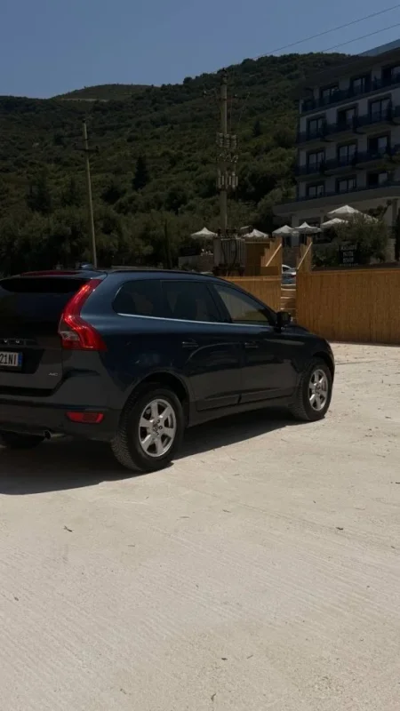 Vlore, shitet SUV | Xhip Nafte, blu automatik Klima