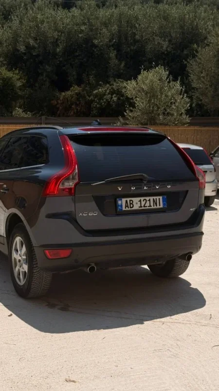 Vlore, shitet SUV | Xhip Nafte, blu automatik Klima