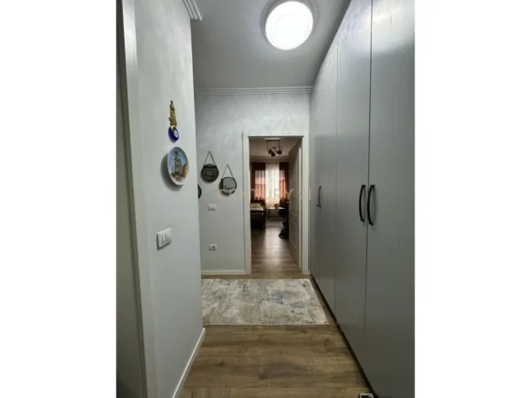 Tirane, shes apartament 2+1 Kati 2, 115 m² 150.000 € (Fresku)