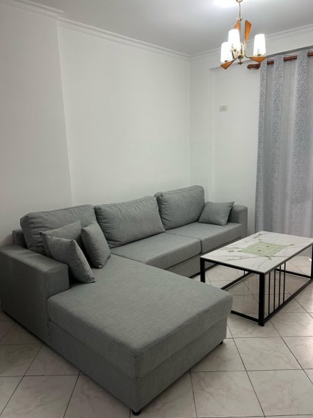 Tirane, jepet me qera apartament 2+1+Ballkon Kati 2, 100 m² 450 € (Eja Studio Astir)