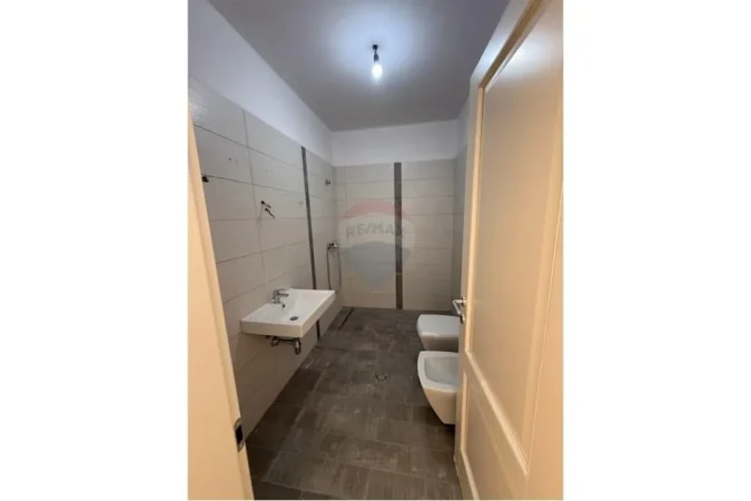 jepet me qera apartament 2+1 Kati 3, 100 m² 750 € (Kompliksi delijorgji)