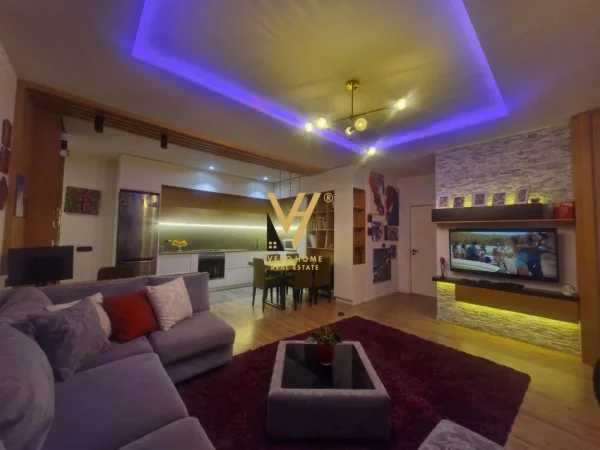 Tirane, shitet apartament 2+1+Ballkon Kati 4, 112 m² 210.000 € (RRUGA GRAMOZ PASHKO)