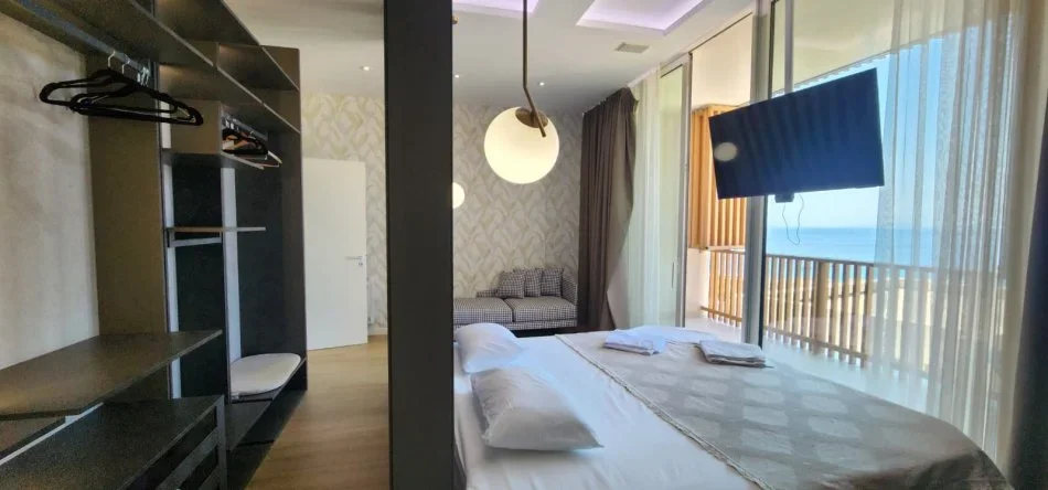 Dhermi - Palase, shitet Vile , 303 m² (Green Coast 1)