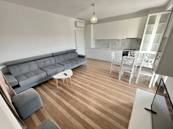 Tirane, jap me qera apartament 2+1+Ballkon Kati 2, 85 m² 500 € (rruga Pasho Hysa)