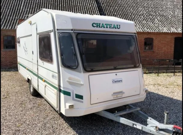 Tirane, shes Rrolet | Camper , e bardhë 8.000 €, me doganë të paguar.