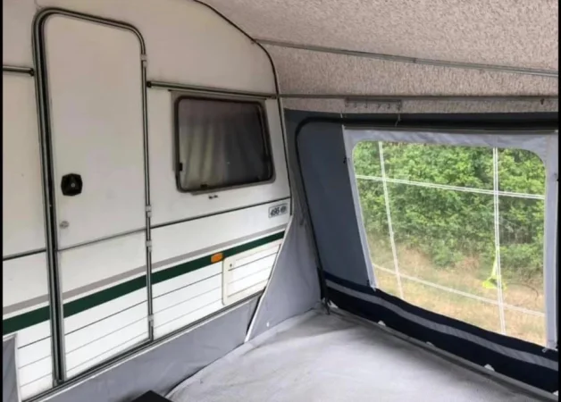 Tirane, shes Rrolet | Camper , e bardhë 8.000 €, me doganë të paguar.