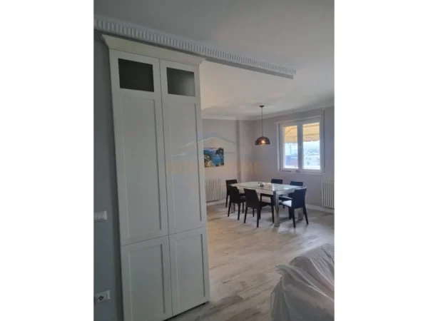 Rruga e Portit, shitet apartament 3+1+Ballkon Kati 3, 134 m² 360.000 € (Durres)