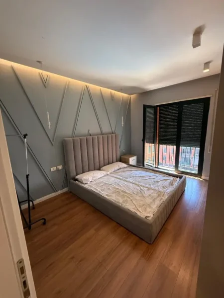 Tirane, shitet apartament 1+1+Ballkon Kati 3, 77 m² 140.000 € (Green City)