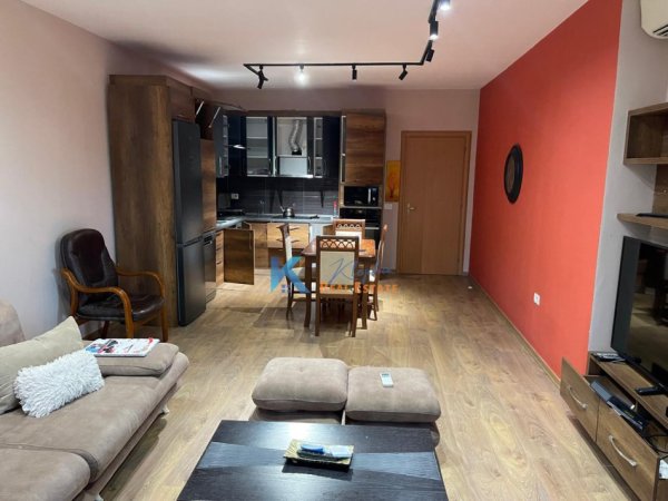 Tirane, jap me qera apartament 2+1+Ballkon Kati 3, 100 m² (Fresk, afer Gaxherrit)