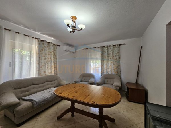 Tirane, jepet me qera apartament 3+1+Ballkon Kati 1, 145 m² 550 € (Xhamia e Tabakeve)