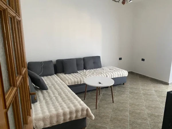 Tirane, shitet apartament 1+1+Aneks+Ballkon Kati 4, 64 m² 131.000 € (ALI DEMI)