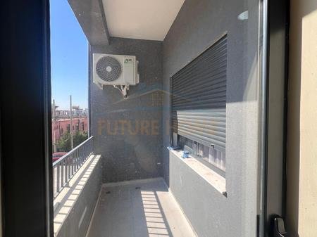 Tirane, jepet me qera apartament 2+1+Ballkon Kati 2, 102 m² 500 € 