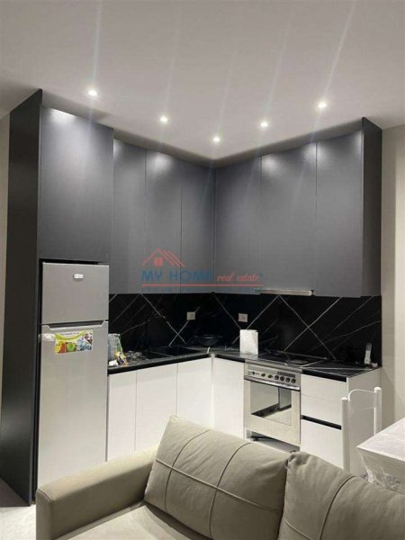 Tirane, jepet me qera apartament 2+1+Ballkon Kati 2, 70 m² 500 € (Rruga Siri Kodra)