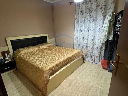 Tirane, shitet apartament 2+1+Ballkon Kati 4, 86 m² 155.000 € (Fusha e Aviacionit)