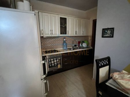 Tirane, shitet apartament 2+1+Ballkon Kati 4, 86 m² 155.000 € (Fusha e Aviacionit)