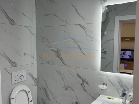 Tirane, jepet me qera apartament 1+1 Kati 9, 90 m² 1.000 € 