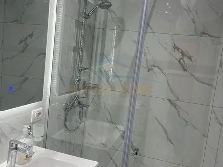 Tirane, jepet me qera apartament 1+1 Kati 9, 90 m² 1.000 € 