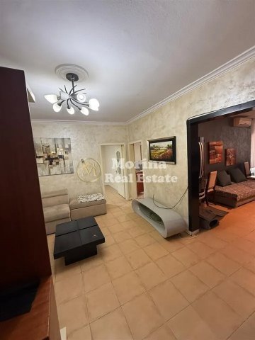 Tirane, jepet me qera apartament 2+1 Kati 1, 100 m² 750 € (Komuna e Parisit)