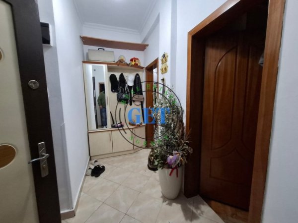 Durres, shitet apartament Kati 1, 52 m² 63.000 € (tek Shkolla Eftali Koci)
