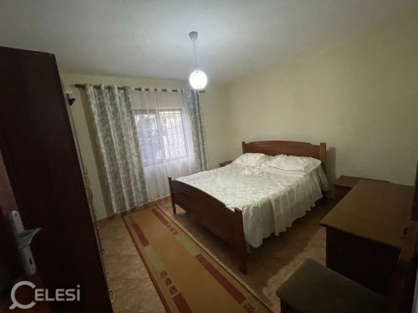 Jepet me Qera Shtep 1+1 e mobiluar ne Don Bosko ,Kati 1, 70 m² 400 € (Jepet me Qera Super Hyrje 1+1 e mobiluar ne Don Bosko Pas Restorant Gjelit)