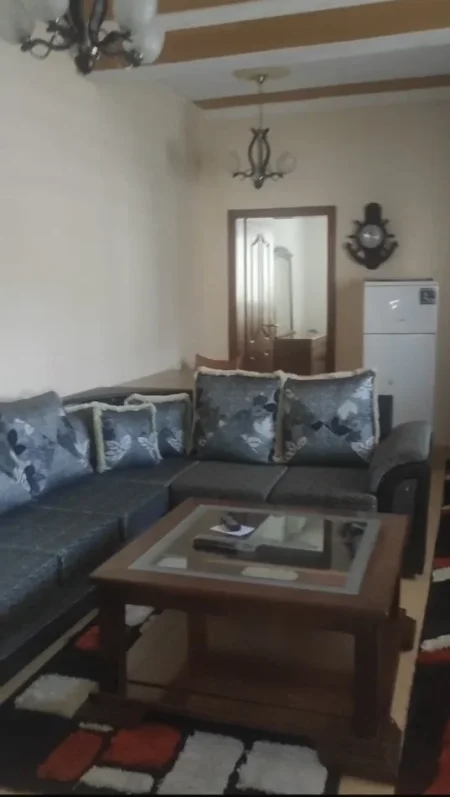 Tirane, jepet me qera shtepi 2+1+Ballkon Kati 2, 350 € 