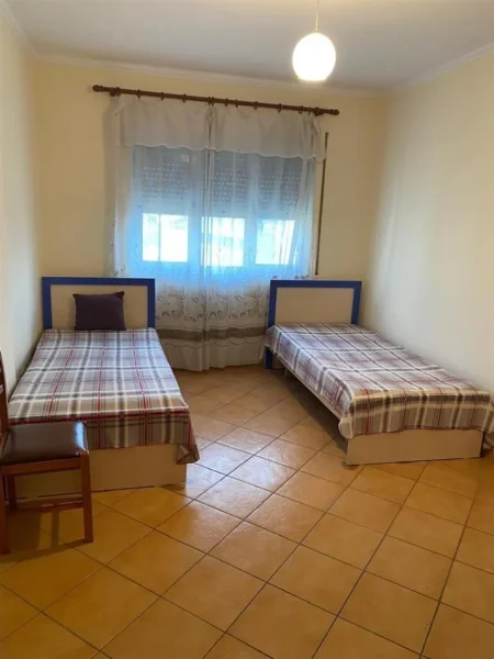 Tirane, jepet me qera apartament 2+1 Kati 6, 100 m² 500 € (Prane Deliorgjit,Karburant Kastrati)