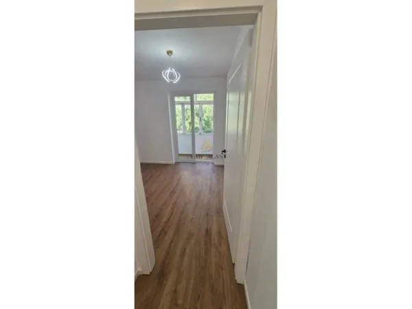 Tirane, shitet apartament 1+1 Kati 3, 42 m² 135.000 € (Myslym Shyri)