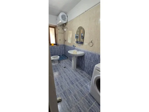 Tirane, shitet apartament 2+1+2+2BLK Kati 1, 98 m² 195.000 € (Rruga Fortuzi)