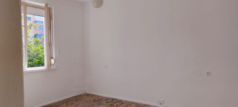 Tirane, shitet apartament 2+1+Ballkon Kati 4, 70 m² 125.000 € (Perballe Shkolles Harry Fultz)