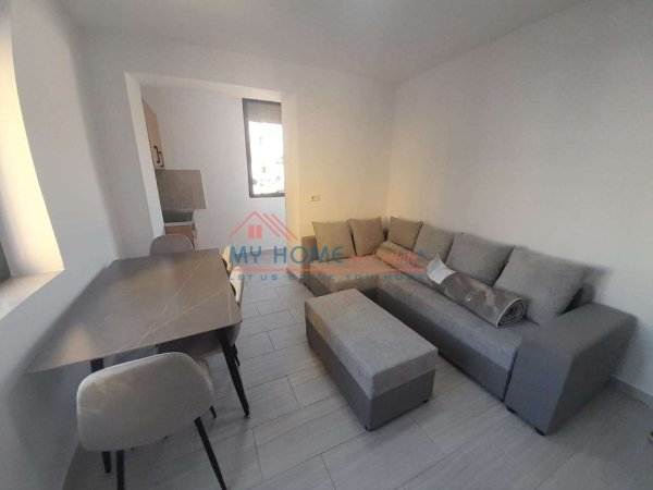 Tirane, jepet me qera apartament 1+1+Ballkon Kati 2, 53 m² 450 € (Ali Demi)
