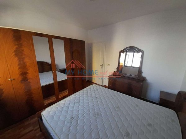 Tirane, jepet me qera apartament 1+1+Ballkon Kati 2, 53 m² 450 € (Ali Demi)