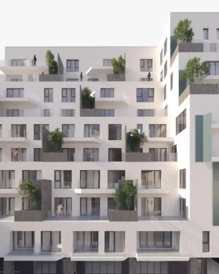 Shitet Super Apartament 1+1 tek Pazari i Ri 5 min nga Qendra e Tiranes    180.000 €