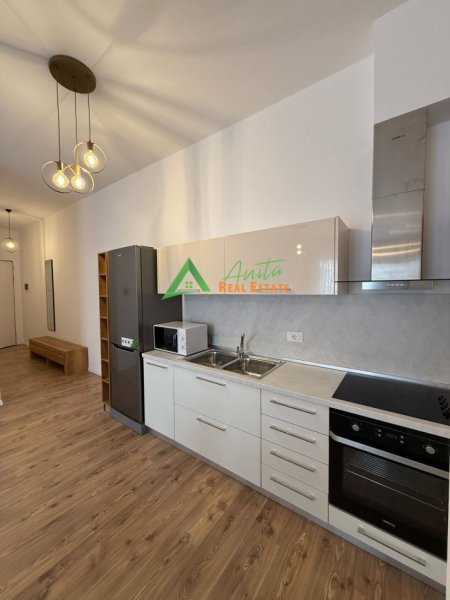 Tirane, jepet me qera apartament 1+1 Kati 3, 75 m² 800 € (Kompleksi Delijorgji)