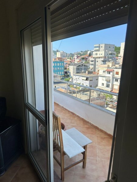 Durres, shitet apartament 2+1+Aneks+Ballkon Kati 5, 130 m² 130.000 € (Policia)