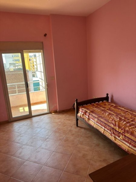 Durres, shitet apartament 2+1+Aneks+Ballkon Kati 5, 130 m² 130.000 € (Policia)