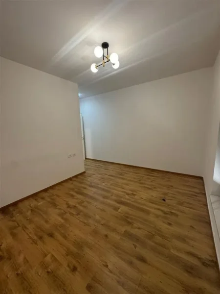 Tirane, shitet apartament 2+1+Ballkon Kati 2, 120 m² (Kompleksi Delijorgji)