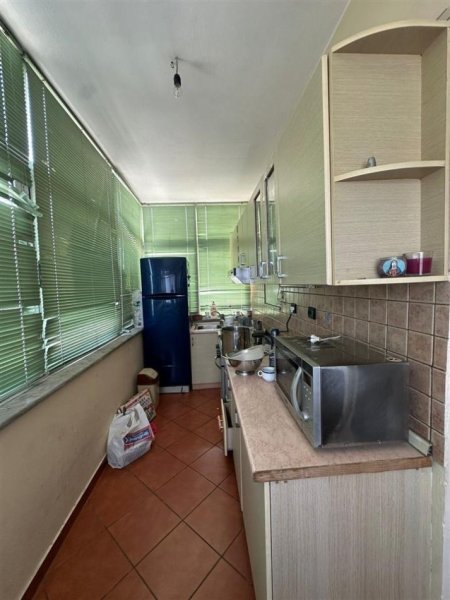 Tirane, shitet apartament 2+1+Ballkon Kati 3, 117 m² 293.000 € (RRUGA E KAVAJES)