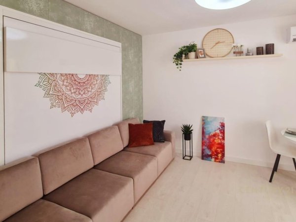 Tirane, shitet garsonier 1+1 Kati 3, 34 m² 108.000 € (pranë Sheshit Willson)