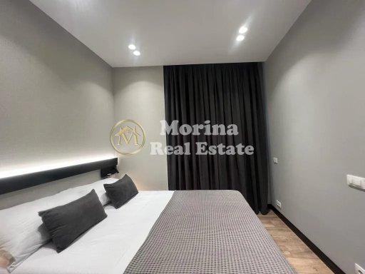 Tirane, jepet me qera apartament 1+1 Kati 4, 90 m² 1.500 € (Qender)
