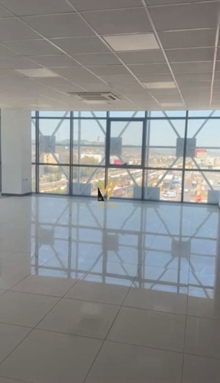 Tirane, jepet me qera zyre Kati 4, 100 m² 1.000 € (PAJTONI CENTER)