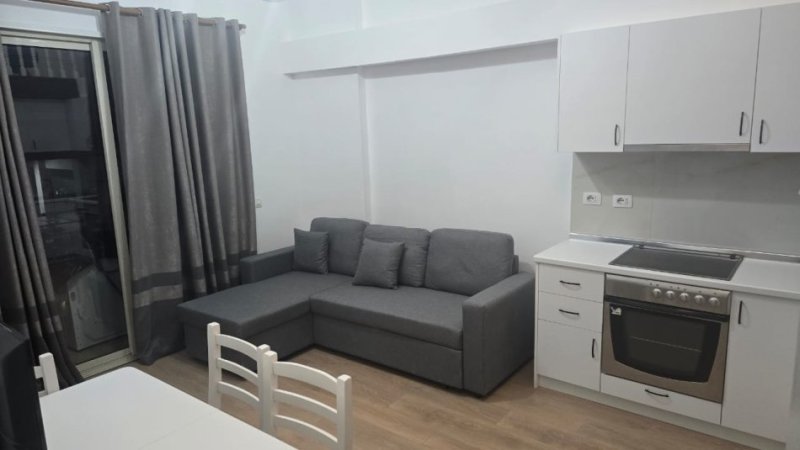 Tirane, jepet me qera apartament 1+1 Kati 1, 500 € 