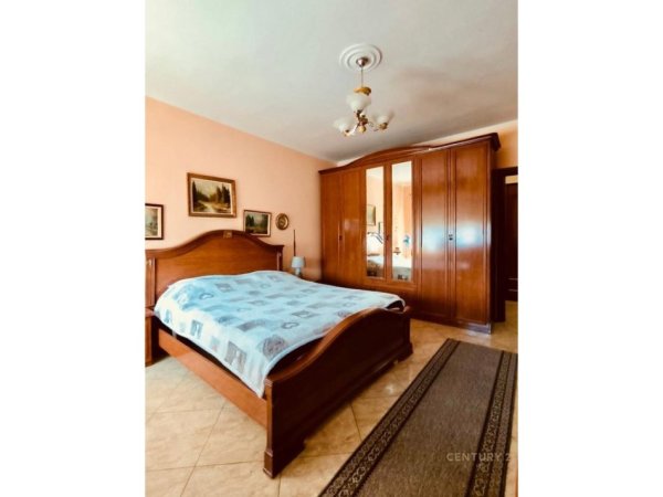 Tirane, jepet me qera apartament 1+1 Kati 3, 63 m² 450 € (Rruga Babe Rexha, pranë Kompleksit Magnet)