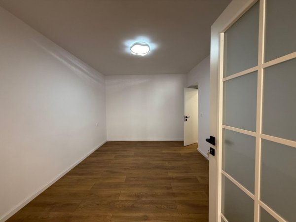 SHITET APARTAMENT 1+1 TEK RRUGA ELBASANIT