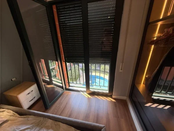 Tirane, shitet apartament 1+1 Kati 4, 77 m² 140.000 € 