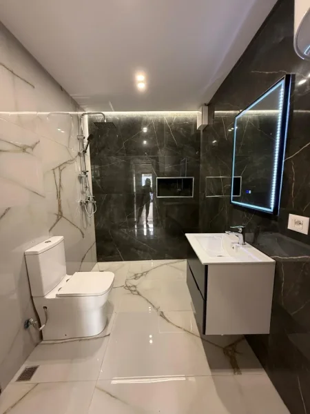 SHITET GARSONIERE TEK RRUGA ELBASANIT PRANE LICEUT