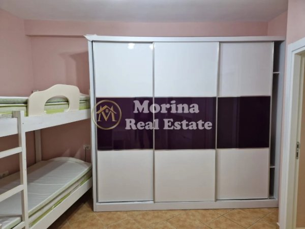 Tirane, jepet me qera apartament 3+1 Kati 4, 120 m² 800 € (Zogu i Zi)
