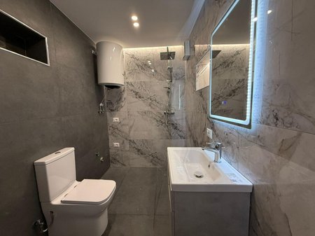 Tirane, shitet apartament 1+1 Kati 1, 46 m² 120.000 € (Rruga e Elbasanit)