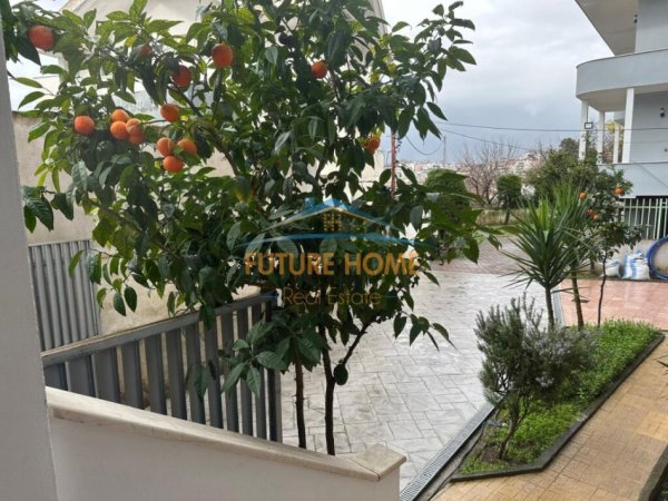 Tirane, jepet me qera shtepi 1+1 Kati 1, 90 m² 450 € (Rruga Elbasanit,përballë Sofrës së Ariut, Tiranë)