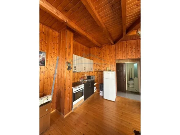 Shkembi Kavajes, shitet apartament 1+1 Kati 6, 60 m² 75.000 € (Shkembi Kavajes)